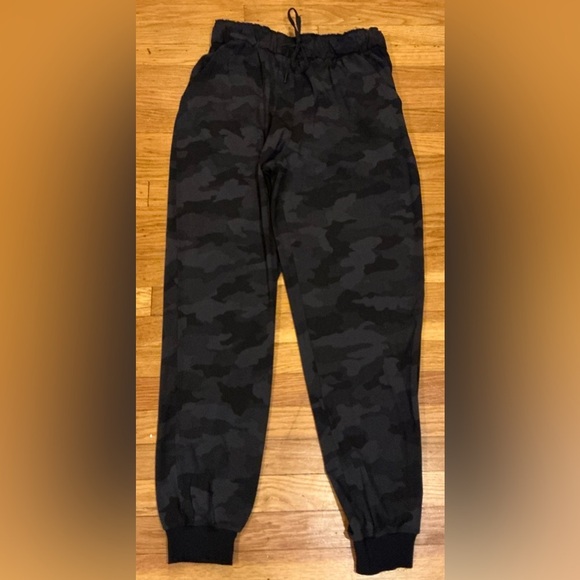 Lululemon Stretch High-Rise Jogger Heritage 365 Camo Deep Coal Multi Sz 8 - Picture 7 of 11